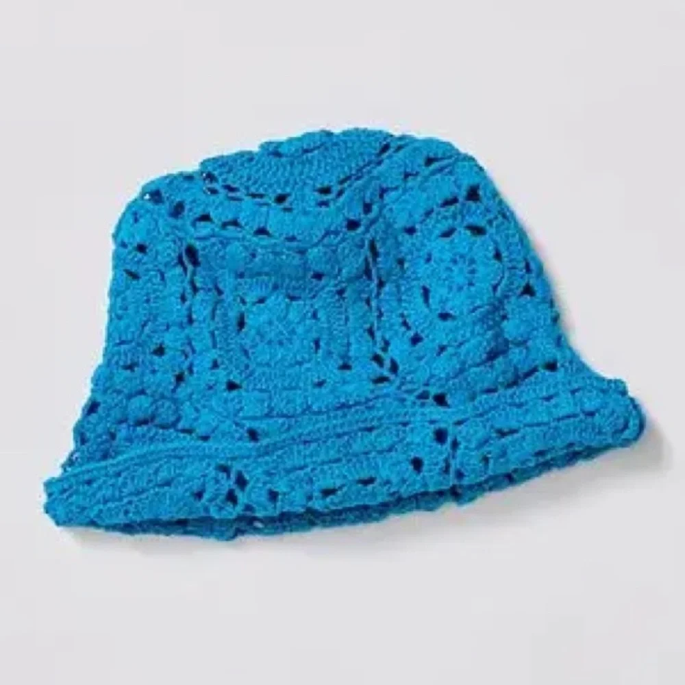 FREE PEOPLE x RAHI Sadie Crochet Bucket Hat By NWOT Purple OS - Picture 5 of 6